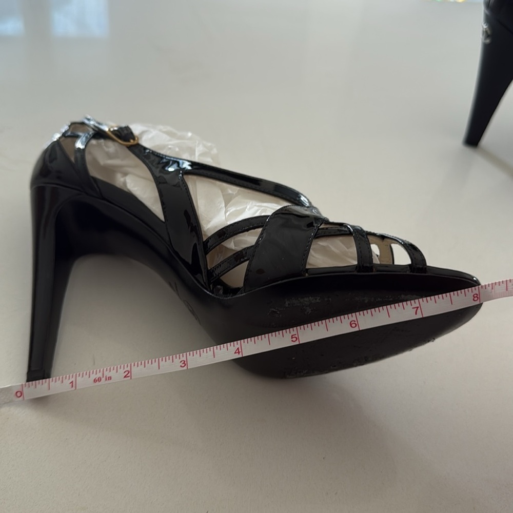 CHANEL BLACK PATENT LEATHER STRAPPY SANDALS HEELS PUMPS size 40 NWT - Picture 8 of 8